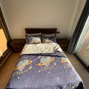 3 Bedrooms Apartment